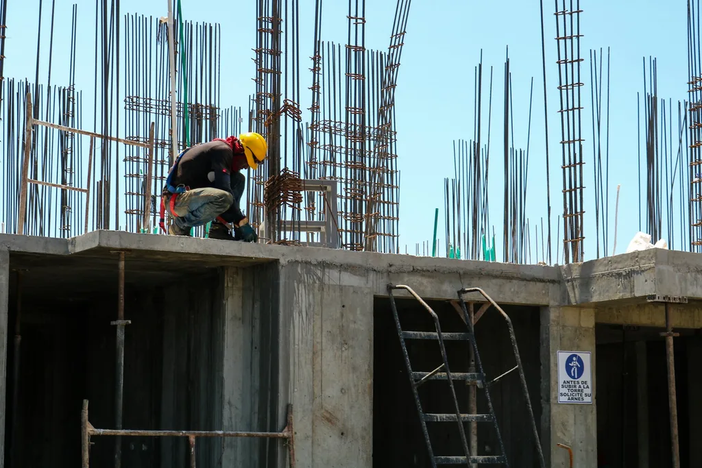 Construction and scaffolding access — coastal building works